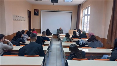 2025-2026 Eğitim-Öğretim Yılında Lojistik Programı Öğrencilerine Yönelik Sektörel Bilgilendirme Toplantısı